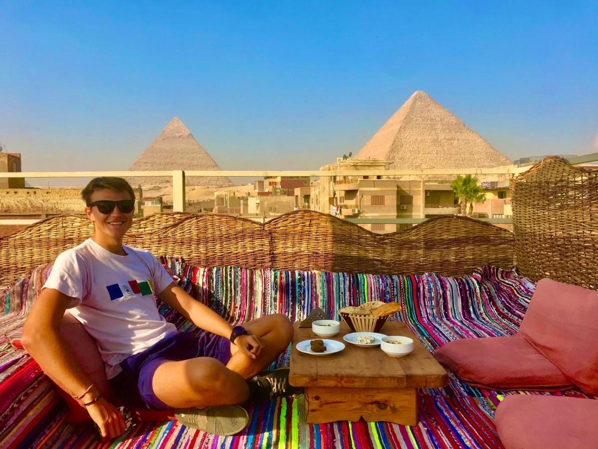 Carpet Alaadein Pyramids View Hotel Kafret el-Gabal Eksteriør billede