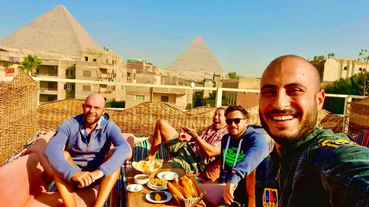 Carpet Alaadein Pyramids View Hotel Kafret el-Gabal Eksteriør billede