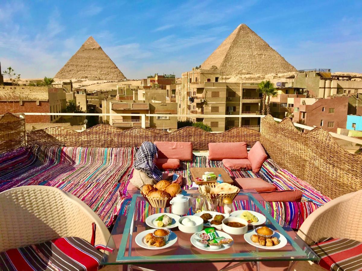 Carpet Alaadein Pyramids View Hotel Kafret el-Gabal Eksteriør billede