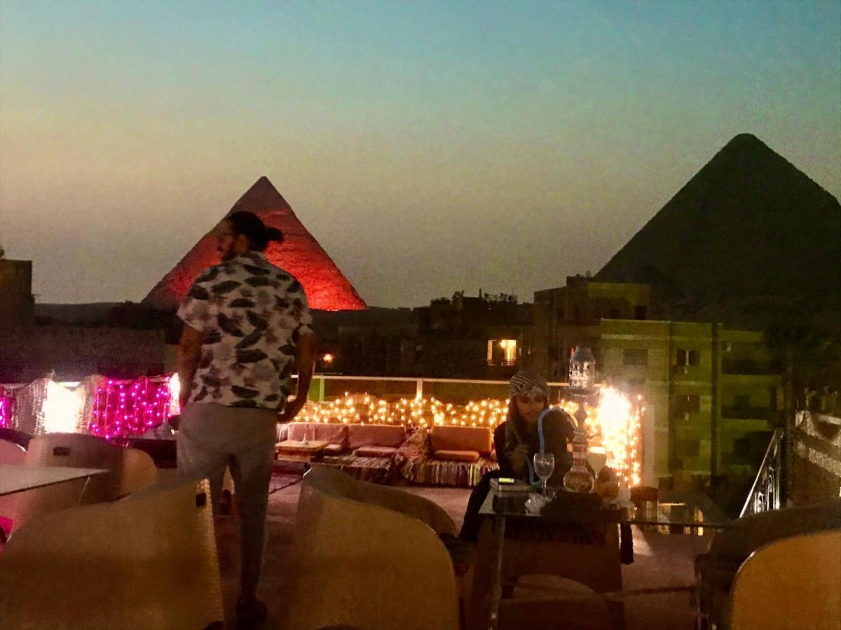 Carpet Alaadein Pyramids View Hotel Kafret el-Gabal Eksteriør billede