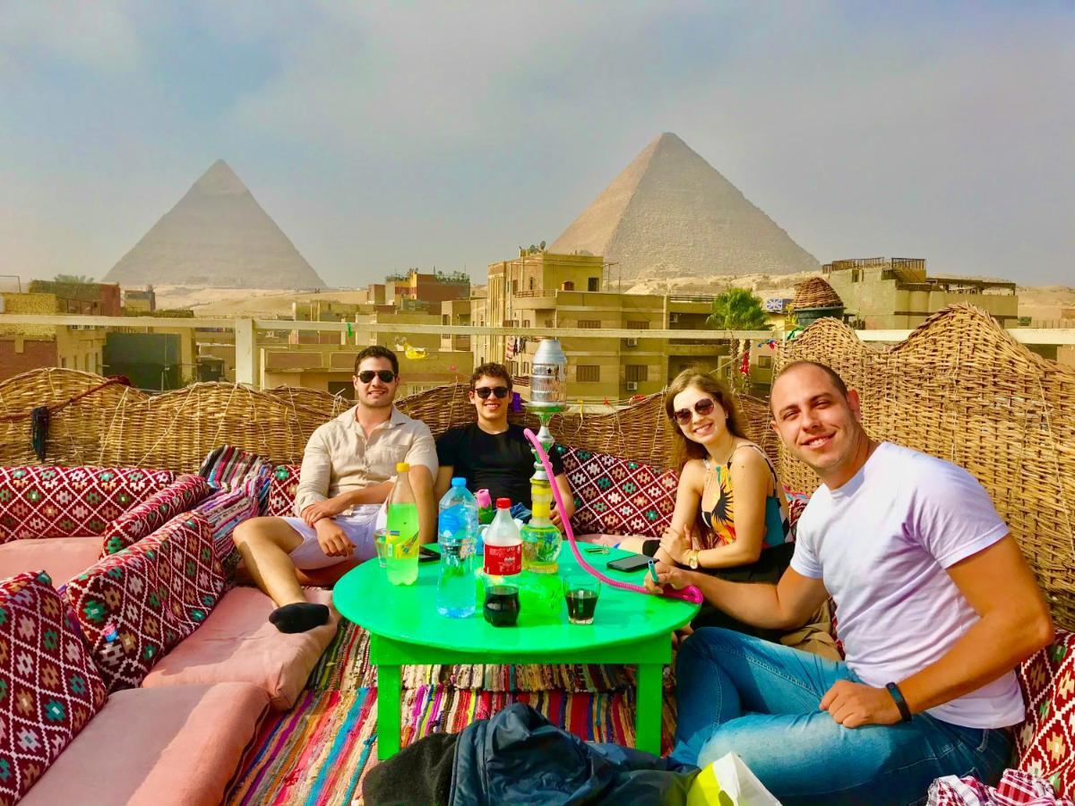 Carpet Alaadein Pyramids View Hotel Kafret el-Gabal Eksteriør billede